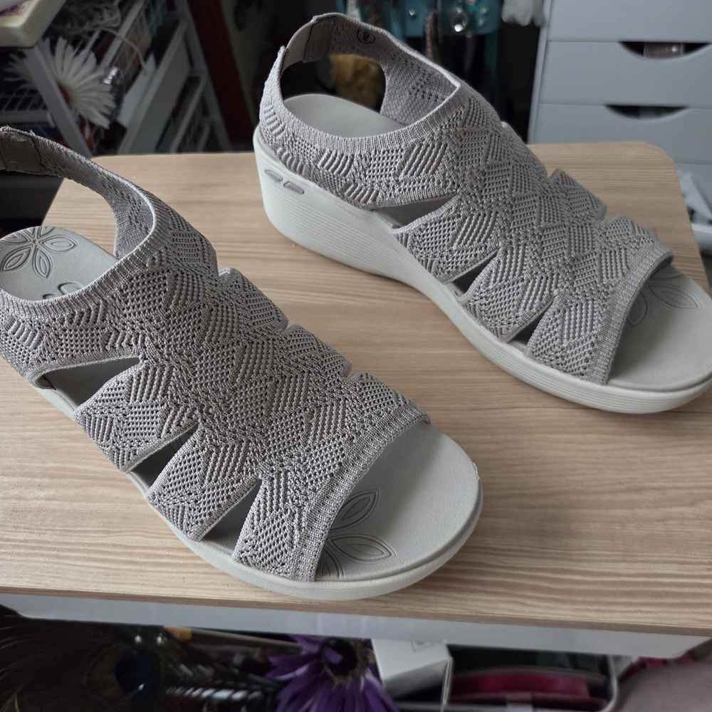 Skechers Women's Taupe Wedge Sandals